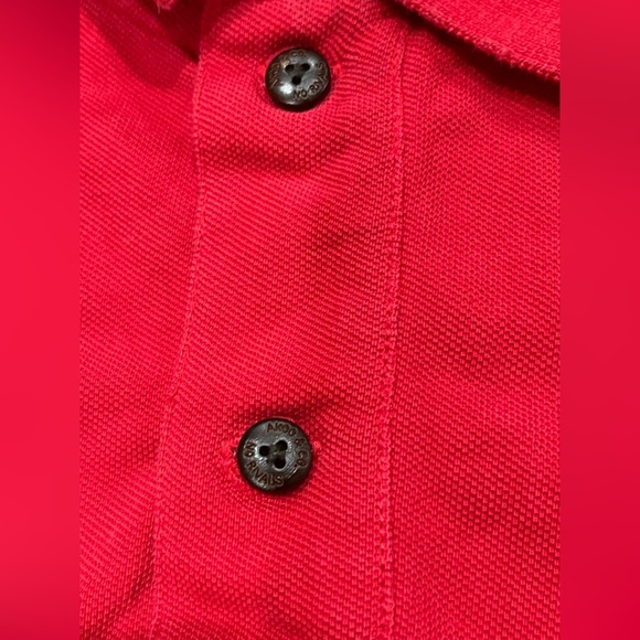 AKKO EMPIRE
Stylish Red Polo Shirt with Fox Design - Picture 7 of 10